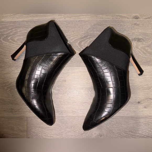 Women’s Faux Black Snakeskin Leather Ankle Booties, Heeled Ankle Boots, Sz 10 - Picture 1 of 7